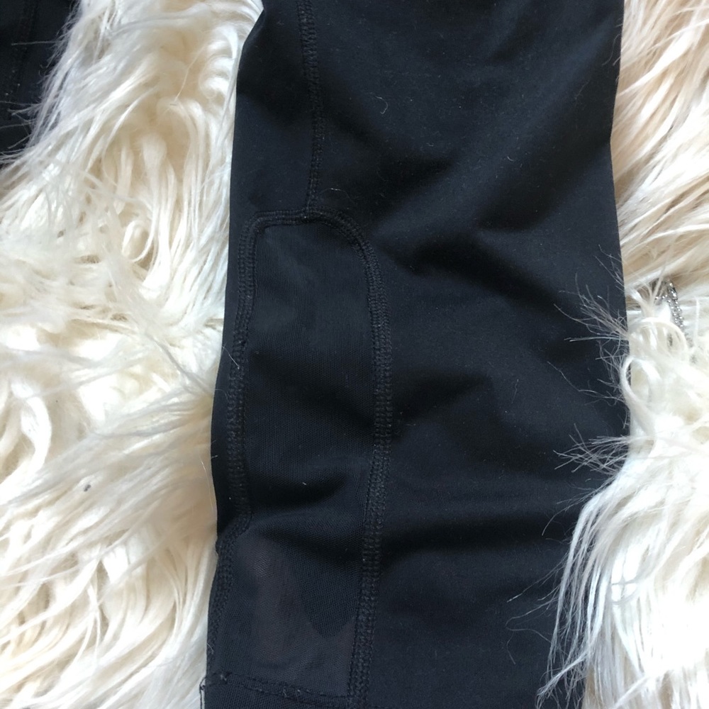 cropped nike black leggings - Picture 4 of 4